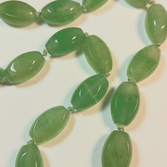 4 for $25- Vintage Moss Green Glass Bead Necklace - Picture 2 of 4